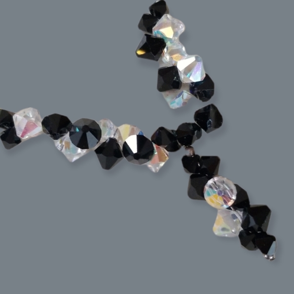 Elegant Hand Crafted Swarovski Crystal Illusion Beaded Necklace NWT - Picture 4 of 10
